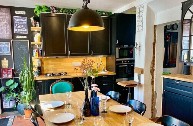 JandJhouse with semi-rigid jacuzzi