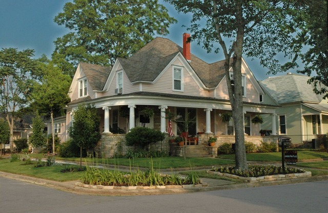 Janssen Park Place B&B