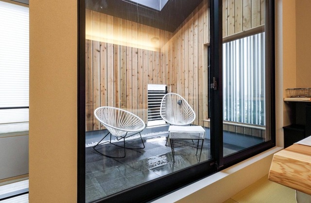 Japanese style room perfect for consecutive nights with kitchen