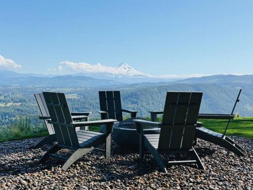 Jaw Drop View! Mt Hood! Fire Pit, Family Friendly