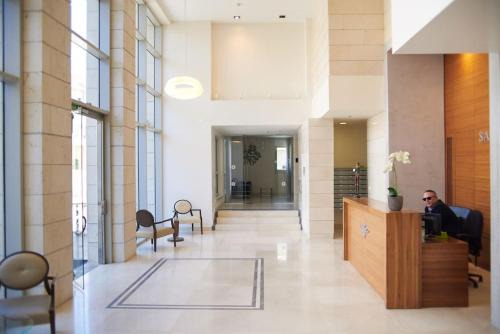 Jerusalem Saidoff Apt 3BDR/Pool/Gym/parking