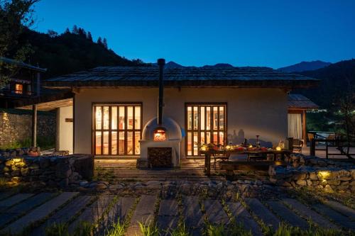 Jiuzhaigou Valley Abluzi B&B-Free shuttle service to Jiuzhaigou Scenic Area