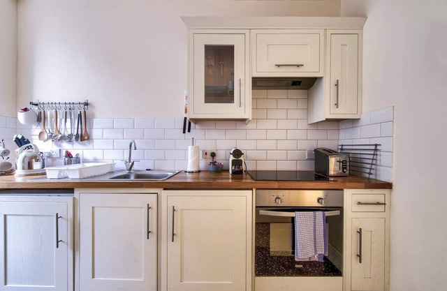 JOIVY Perfect Location! - Stylish & Cosy Rose St Apt