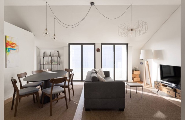 JOIVY Spacious flat in Bairro Alto