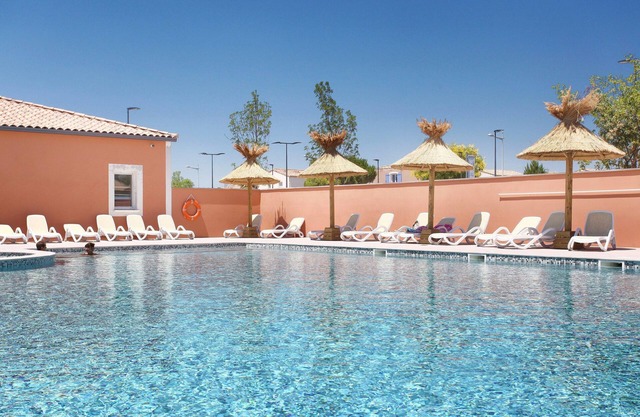 Joli Appartement avec Accès Piscine Extérieure