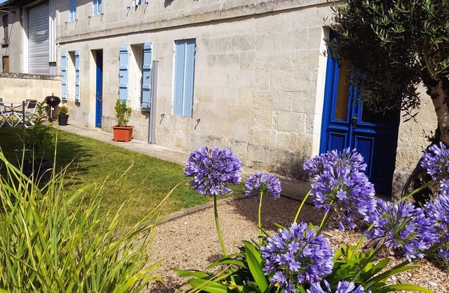 Jolie Charentaise à Proximité des Plages