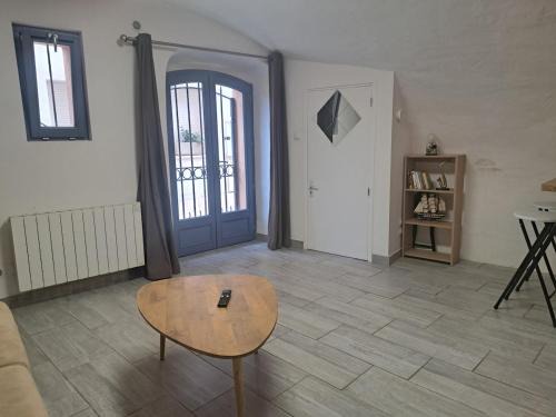 Joli studio équipé La Motte en Provence