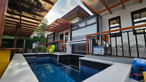 Jolie Joe's Bed and Breakfast with Shared Bathroom