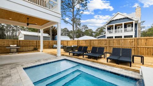 Juan Fine Day by AvantStay Sleeps 18 Heated Pool Golf Cart