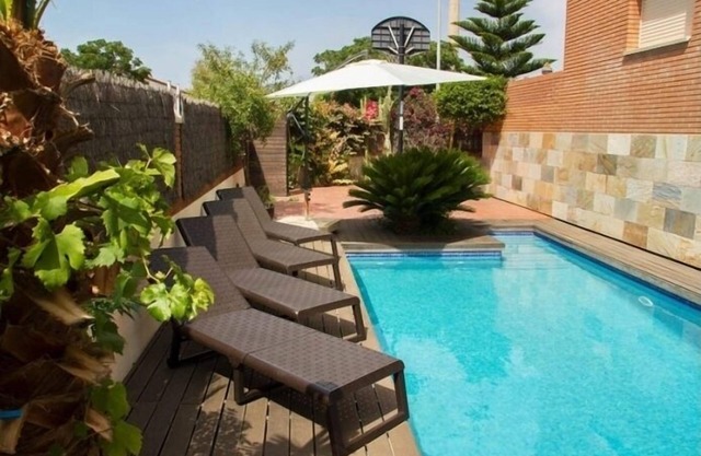 Juny - Xeckin Holidays