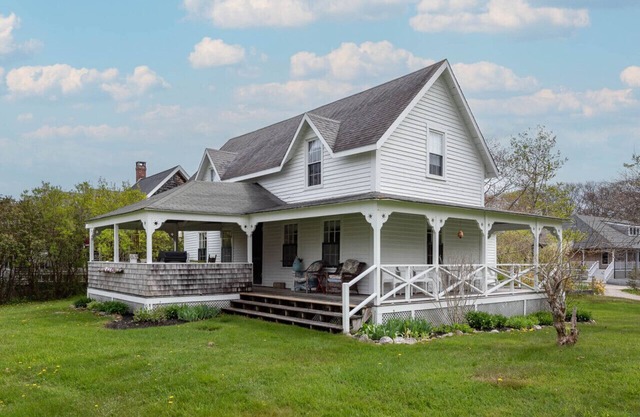 Just one block from the Ocean!