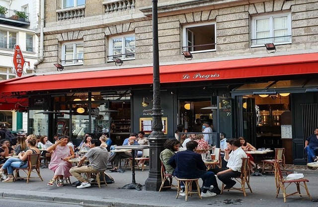 JUST STEPS AWAY FROM THE ICONIC MARCHÉ DES ENFANTS ROUGES–RUE PASTOURELLE,MARAIS