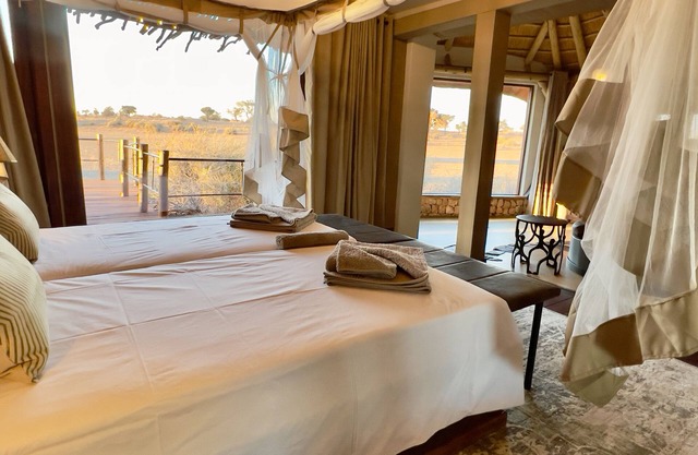 Kalahari Red Dunes Lodge l Ondili