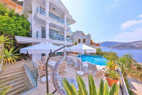 Kalkan Kışla da Deniz e Yakın Tatil Villası