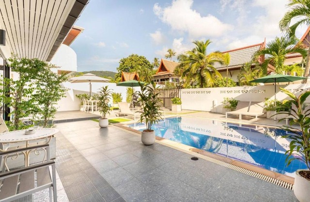 Kamala - 2 BR Pool View Apartment