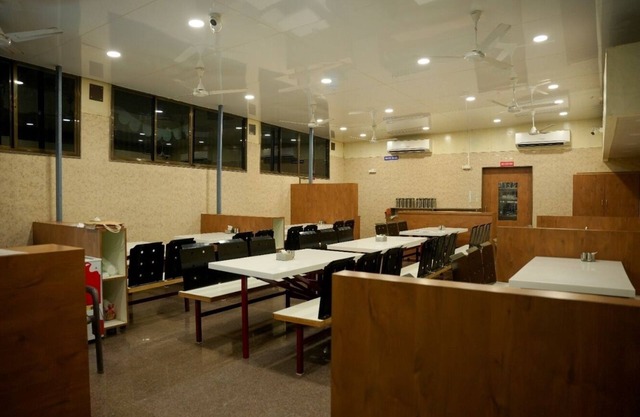 Kamala Shanti Palace