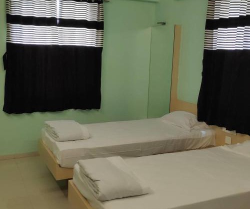 Kamala Shanti Palace, Jule