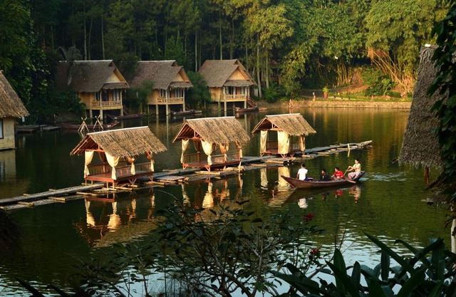 Kampung Sampireun Resort & Spa