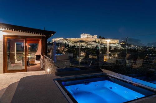 KARYATIS LUXURY MAISONETTE by K&K