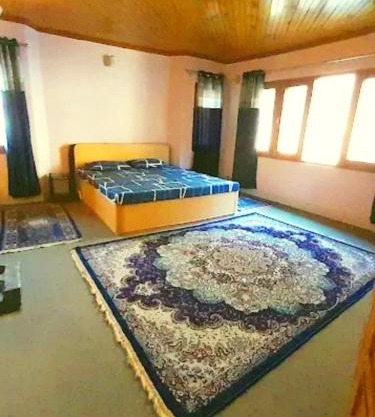Kashmiri Hearth Homestay