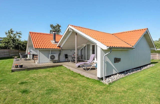 "Katrina" - 50m to the fjord by Interhome
