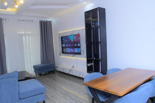 Kayiranga Apartments