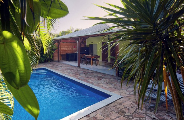 Kaz a Coco, Green Villa with private pool, 2 bedrooms, 2 bathrooms