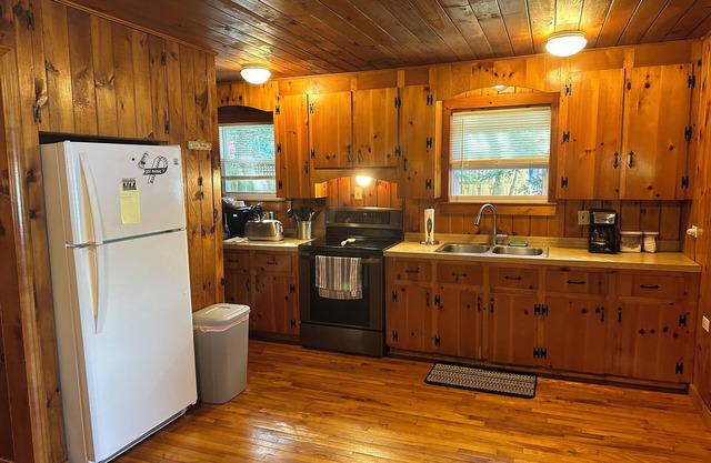 Kennebunk Pond Waterfront House