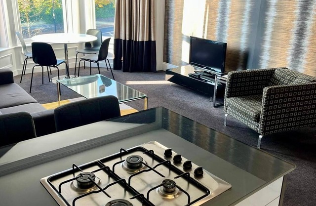 Kensington House by Warren Collection