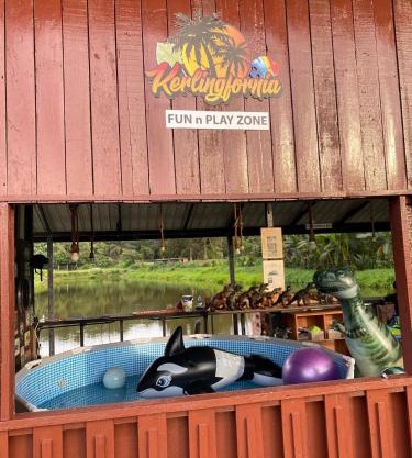 Kerlingfornia Pond View Homestay