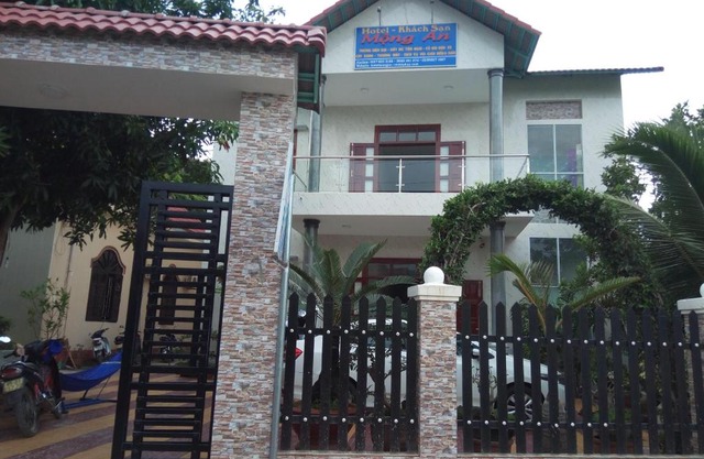 Khách sạn Mộng An