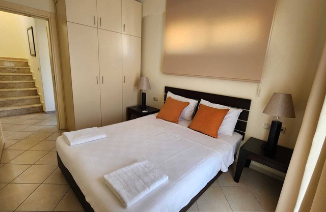 KHARMA BEACH CLUB SPA APOLLONIUM BAY VILLAS