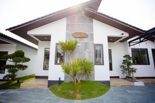 Khoai Mật Homestay