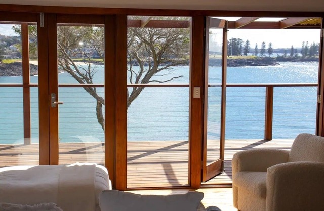 Kiama beachfront house with stunning ocean views.