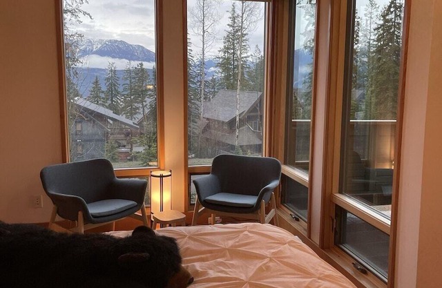 Kicking Horse Gem-Best Views on the Mountain