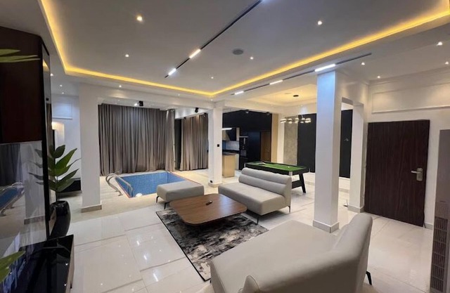 Kiki's Home and Apartments