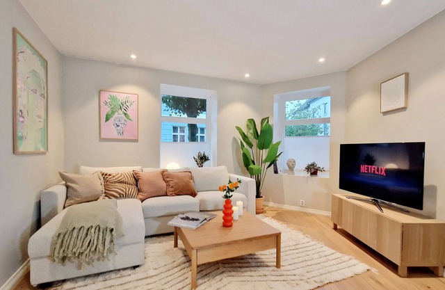 King Bed! Renovated and Cozy! Near Bryggen!