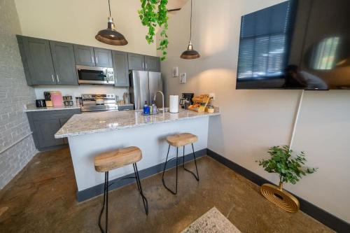 King bedroom Apartment - River - Brewery - Downtown