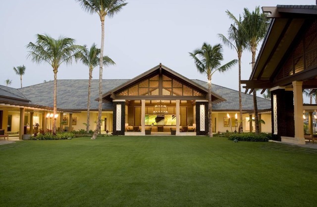 Kings' Land by Hilton Grand Vacations 2 bedroom Sleeps 6!