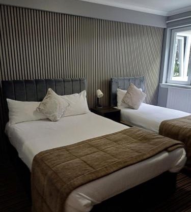 Kings Park Hotel