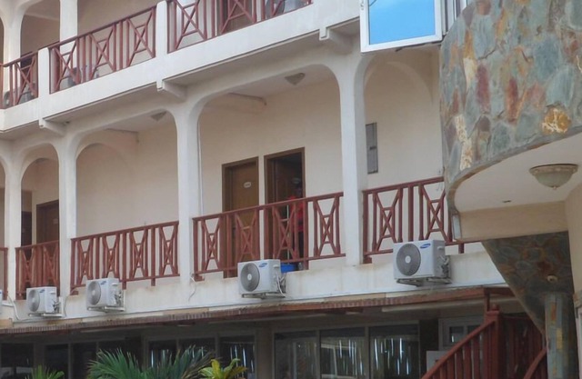 Kings Royal Atlantic Hotel