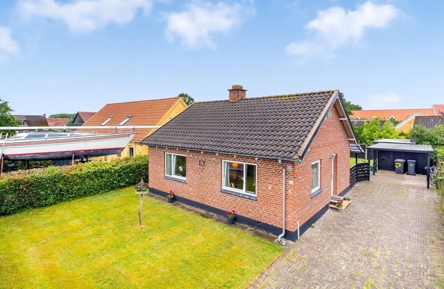 "Kirsi" - from the sea by Interhome