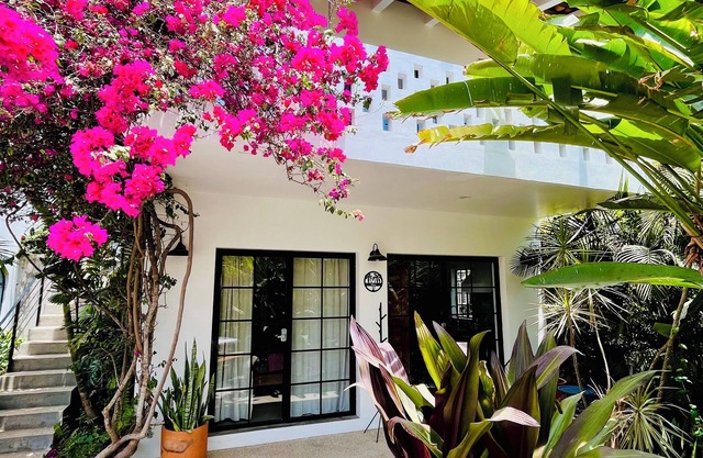 Kitchen, Saltwater Pool, Fast Wifi, Queen Bed, Air Conditioning - "Mar"