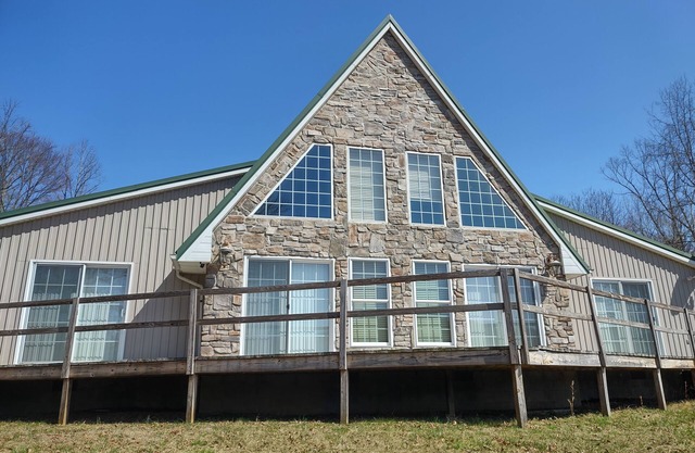 Knotty Knob is your mountain get away!