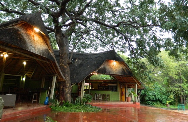 Kwalape Safari Lodge