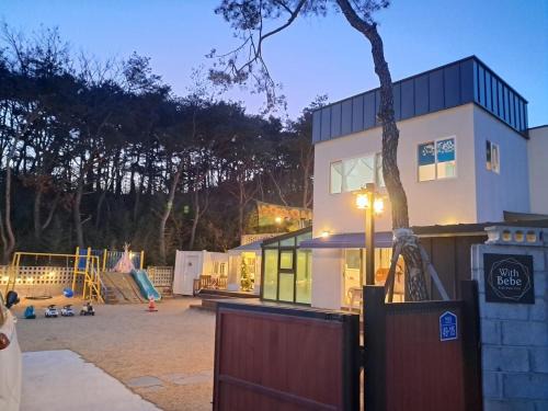 Kyeongju Withbebe Dockchae Kids Poolvilla