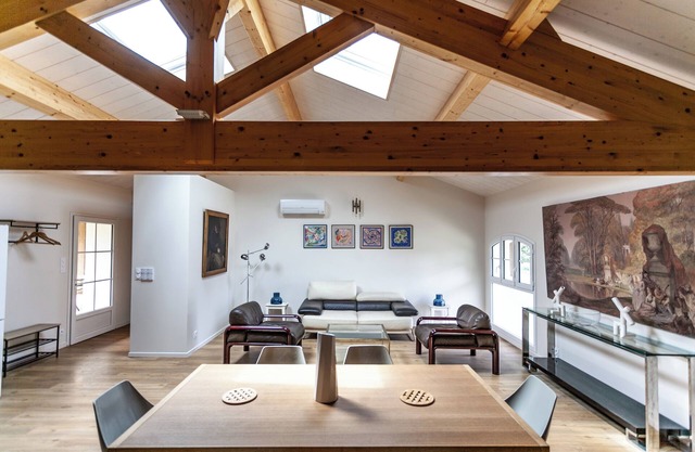 L'Airial de Darricau for 6 in a magnificent forest park on the edge of the lake