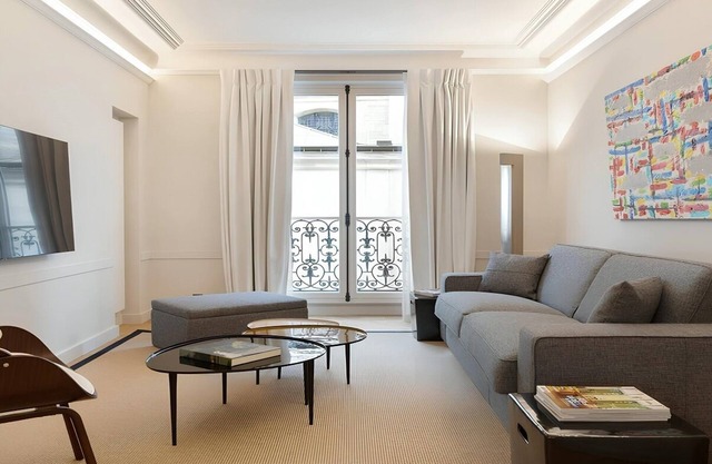 L’Appartement Bon Marché – A Saint-Germain Luxury Escape