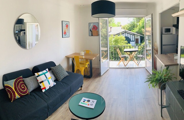 "L'Etale", apartment with terrace in the heart of the city center. 2 steps from the lake