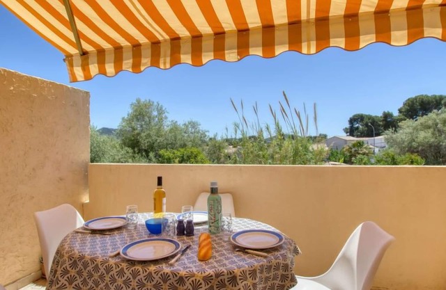 Les Lavandes by Interhome